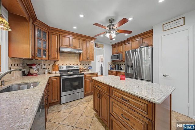 949 Rockport Road, Hackettstown, NJ 07840