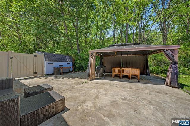 949 Rockport Road, Hackettstown, NJ 07840