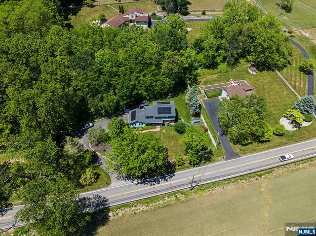949 Rockport Road, Hackettstown, NJ 07840