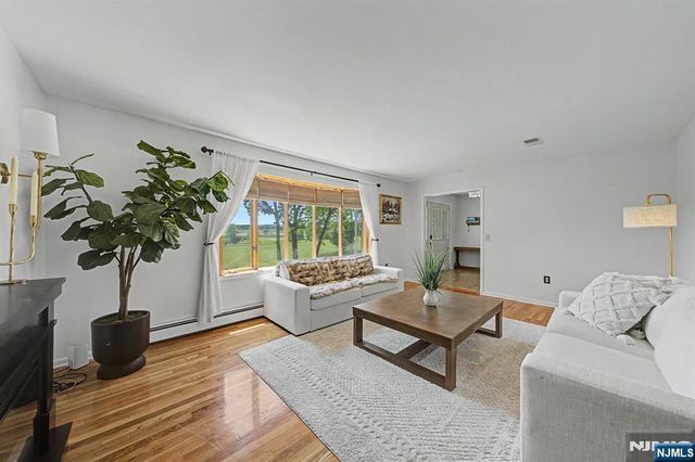 949 Rockport Road, Hackettstown, NJ 07840