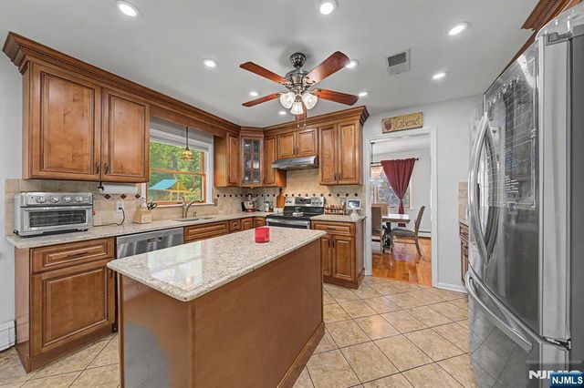 949 Rockport Road, Hackettstown, NJ 07840
