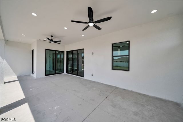 1226 NE Juanita PL, Cape Coral, FL 33909