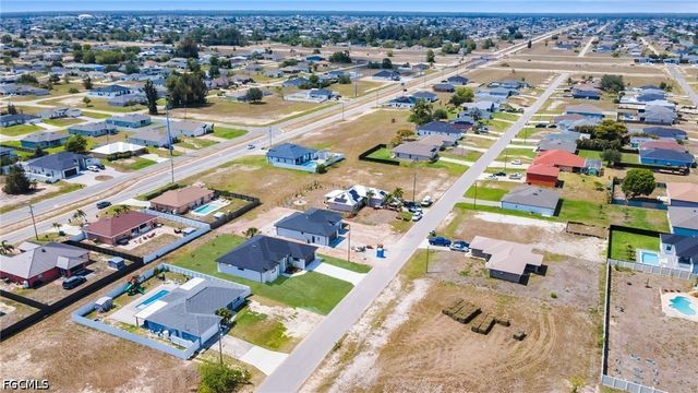 1226 NE Juanita PL, Cape Coral, FL 33909