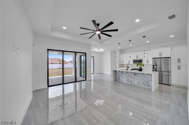 1226 NE Juanita PL, Cape Coral, FL 33909