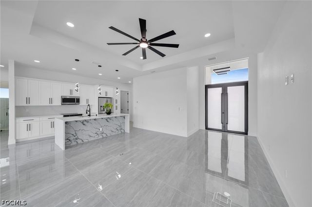 1226 NE Juanita PL, Cape Coral, FL 33909