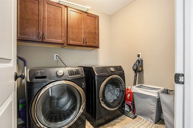 5834 Nile Drive 129, Wyoming, MI 49418