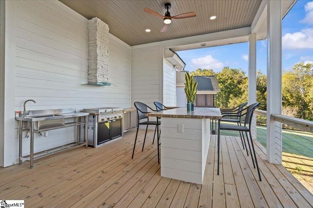 17 Cunningham Point Court, Greer, SC 29651