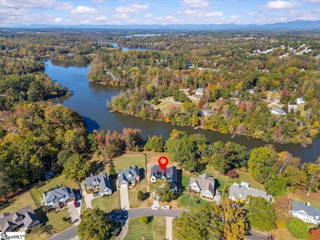 17 Cunningham Point Court, Greer, SC 29651