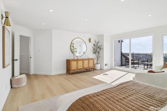 1733 15th Avenue, San Francisco, CA 94122