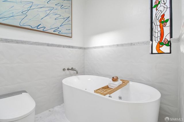 1733 15th Avenue, San Francisco, CA 94122