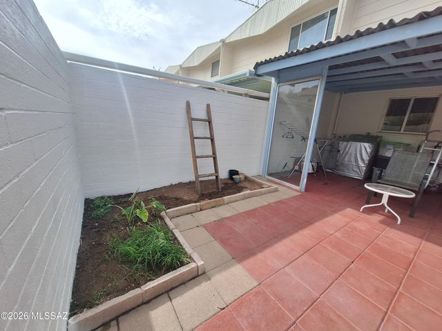 1725 S Jones Blvd Apt H9, Tucson, AZ 85713