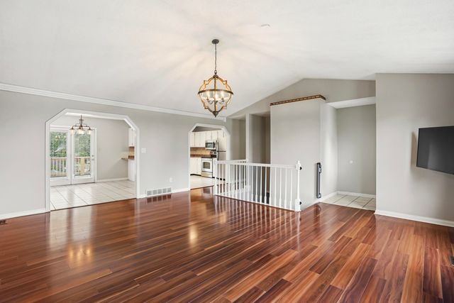 612 Woodview Drive, Somerset, KY 42503