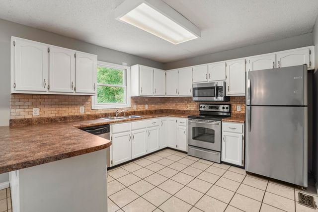 612 Woodview Drive, Somerset, KY 42503