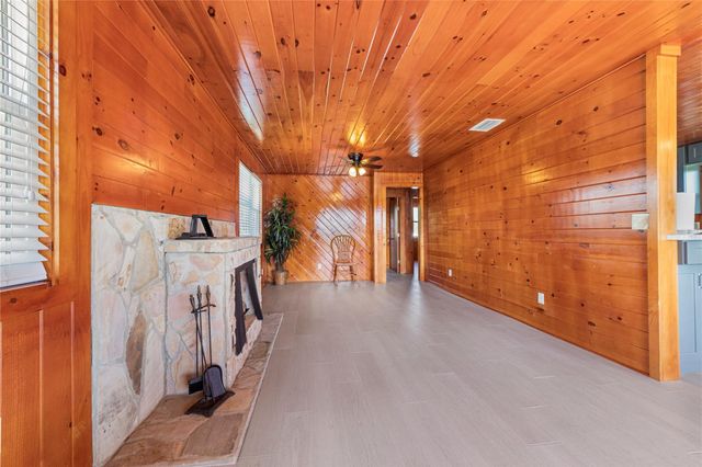 1075 Duck Lane, Okeechobee, FL 34974