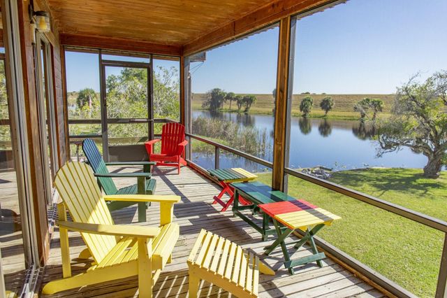 1075 Duck Lane, Okeechobee, FL 34974