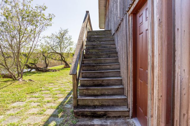 1075 Duck Lane, Okeechobee, FL 34974