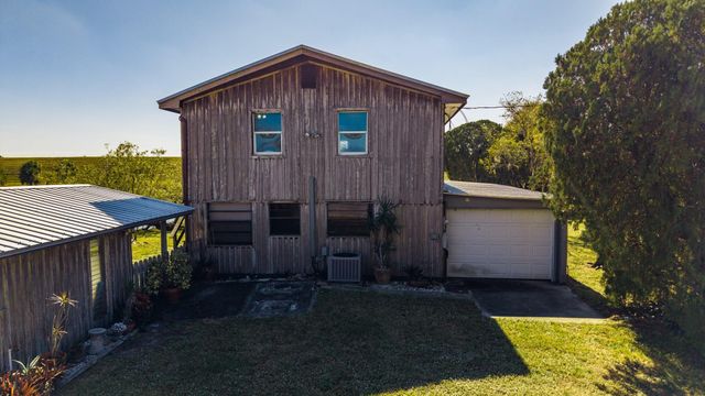 1075 Duck Lane, Okeechobee, FL 34974