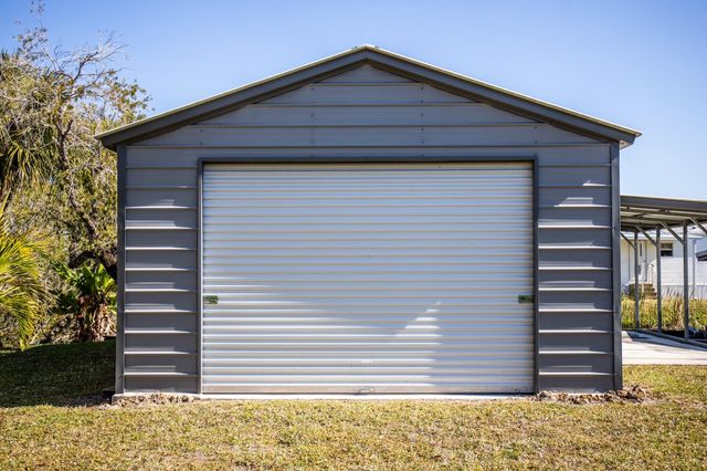 1075 Duck Lane, Okeechobee, FL 34974