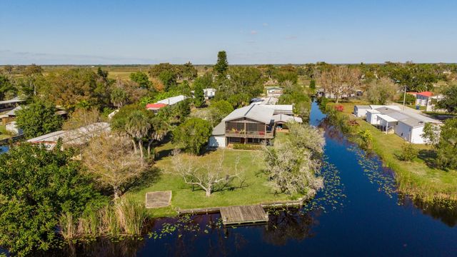1075 Duck Lane, Okeechobee, FL 34974