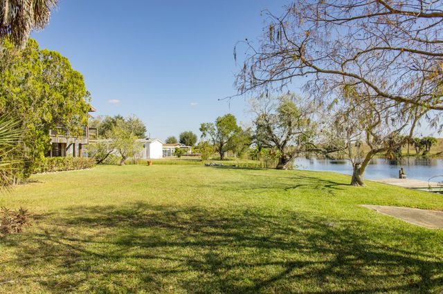 1075 Duck Lane, Okeechobee, FL 34974