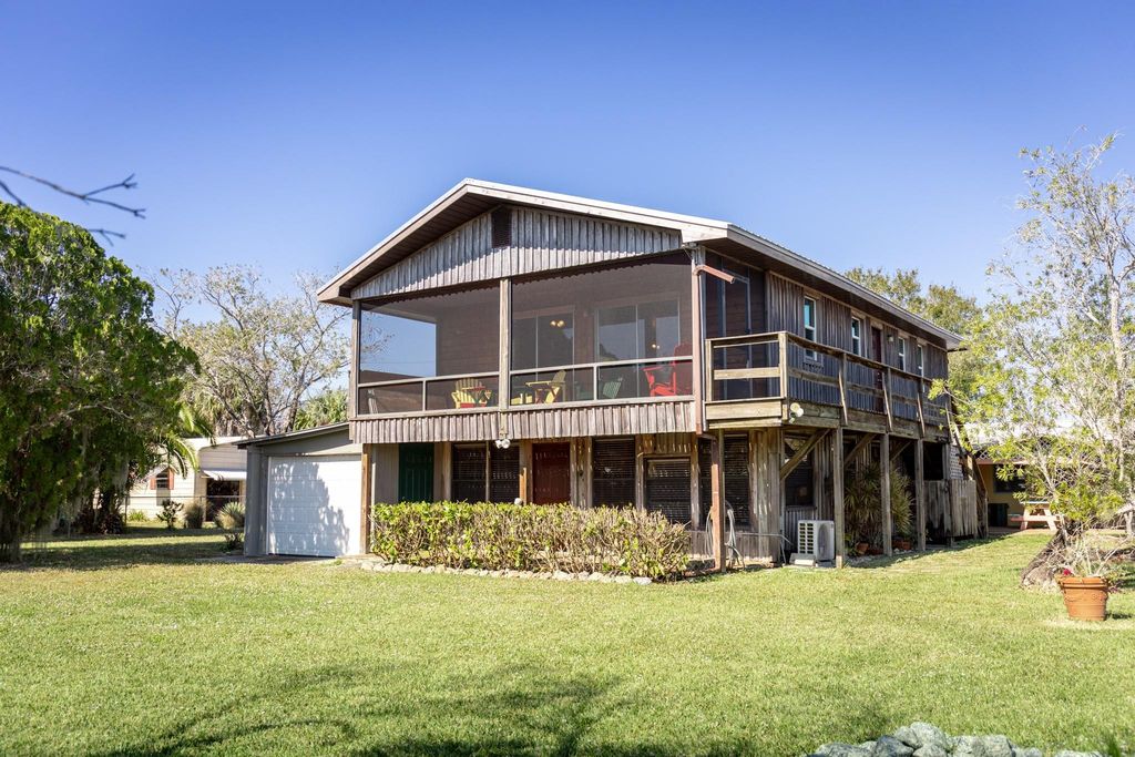 1075 Duck Lane, Okeechobee, FL 34974