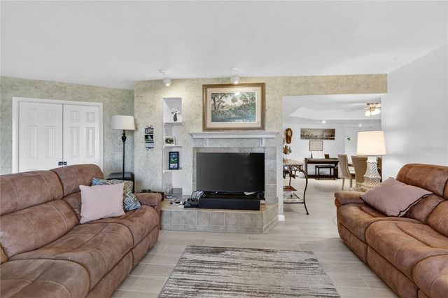 25188 MARION AVENUE E208, Punta Gorda, FL 33950