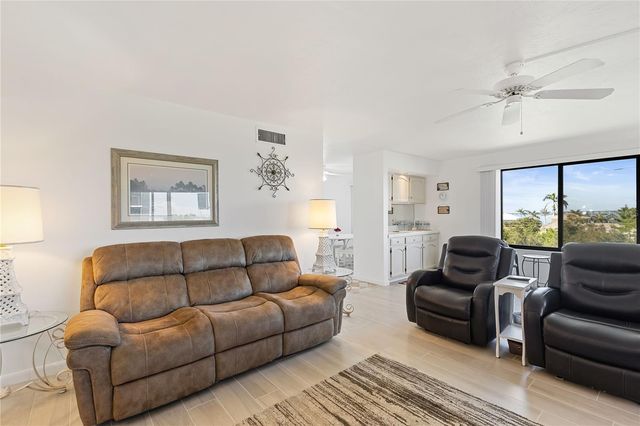 25188 MARION AVENUE E208, Punta Gorda, FL 33950