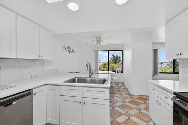 25188 MARION AVENUE E208, Punta Gorda, FL 33950