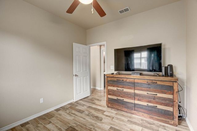 6113 Choctaw Dr, Corpus Christi, TX 78415