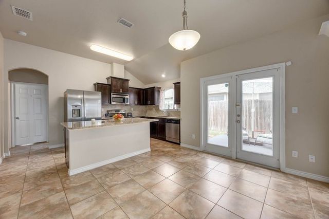 6113 Choctaw Dr, Corpus Christi, TX 78415