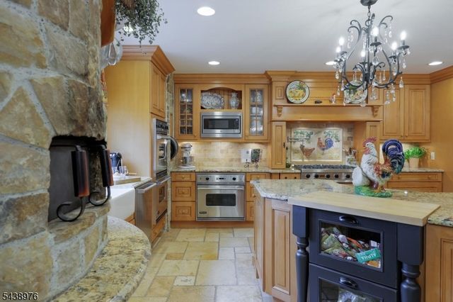 2 Estelle Pl, Cranford Twp., NJ 07016