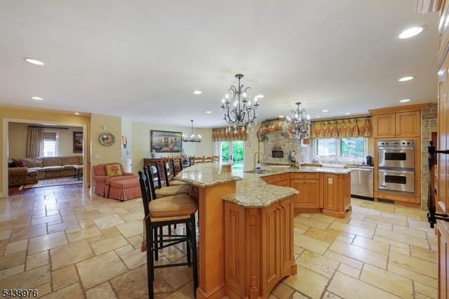 2 Estelle Pl, Cranford Twp., NJ 07016