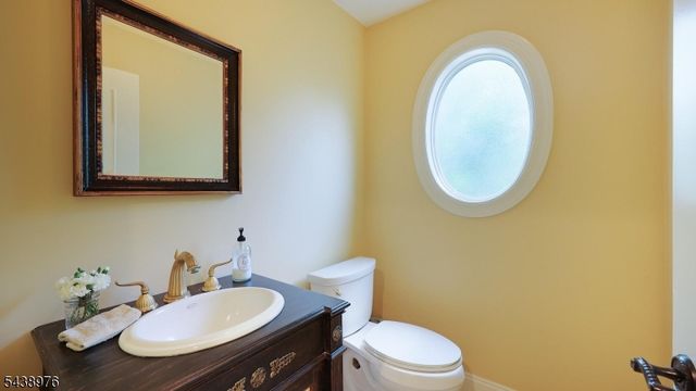 2 Estelle Pl, Cranford Twp., NJ 07016