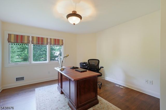 2 Estelle Pl, Cranford Twp., NJ 07016