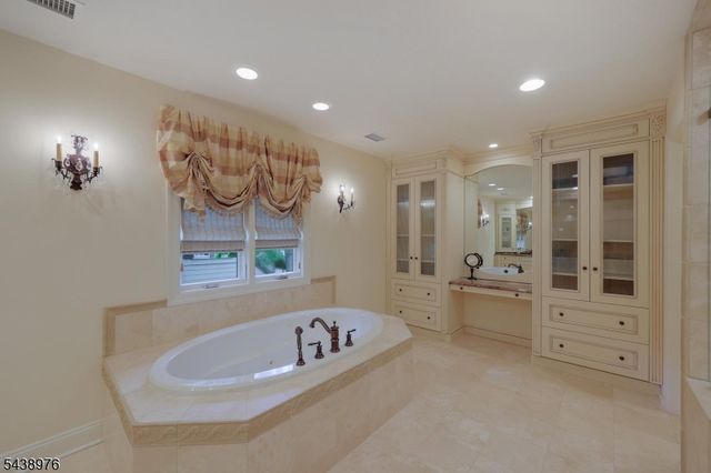 2 Estelle Pl, Cranford Twp., NJ 07016