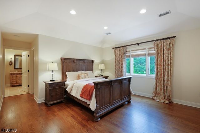 2 Estelle Pl, Cranford Twp., NJ 07016