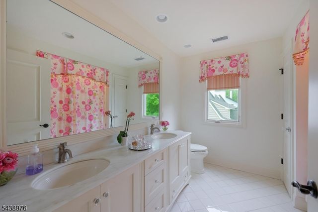2 Estelle Pl, Cranford Twp., NJ 07016