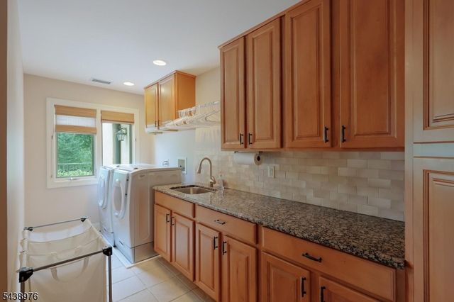2 Estelle Pl, Cranford Twp., NJ 07016