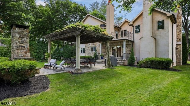 2 Estelle Pl, Cranford Twp., NJ 07016
