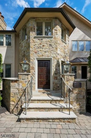 2 Estelle Pl, Cranford Twp., NJ 07016