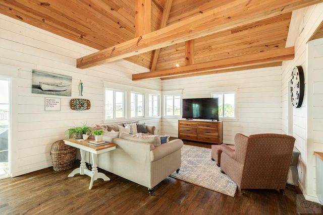 202 Schooner, Freeport, TX 77541