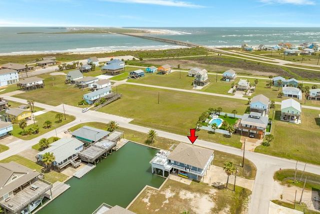 202 Schooner, Freeport, TX 77541