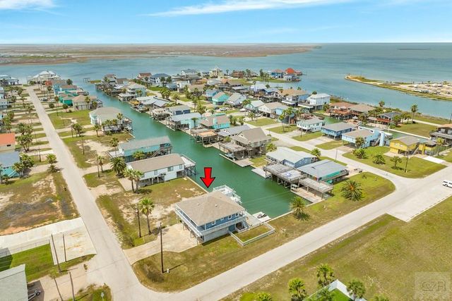 202 Schooner, Freeport, TX 77541
