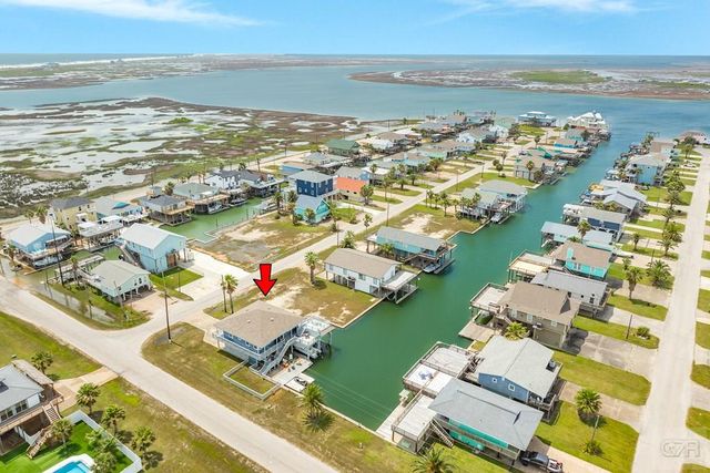 202 Schooner, Freeport, TX 77541