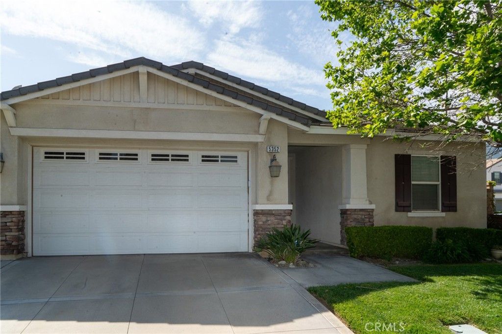 Image 2 of property listing at 5352 Parma, Fontana, CA 92336