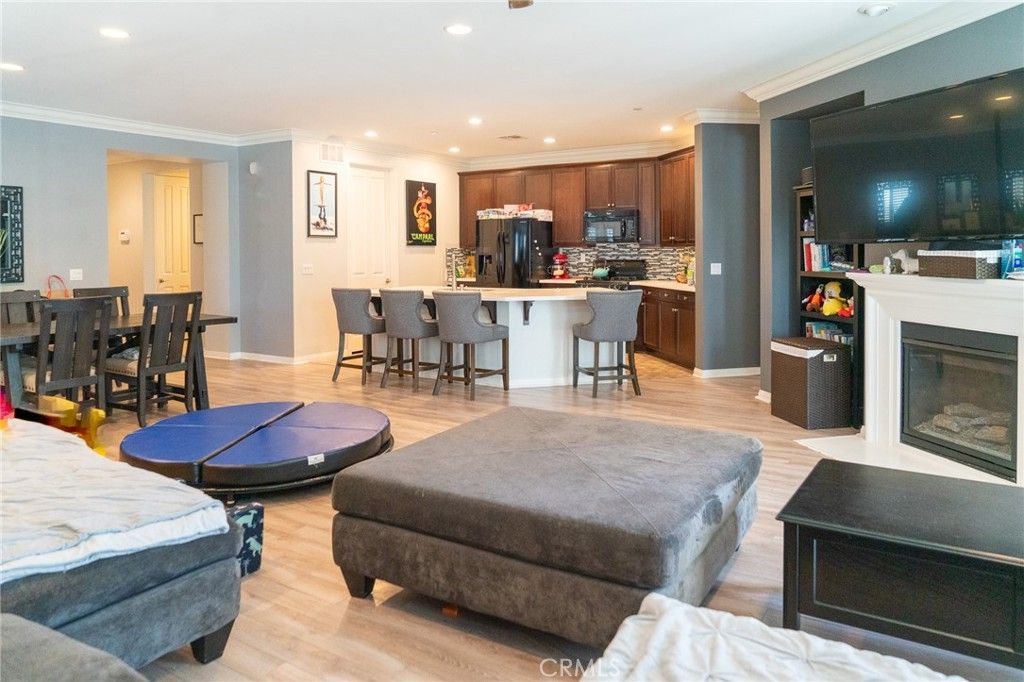 Image 4 of property listing at 5352 Parma, Fontana, CA 92336