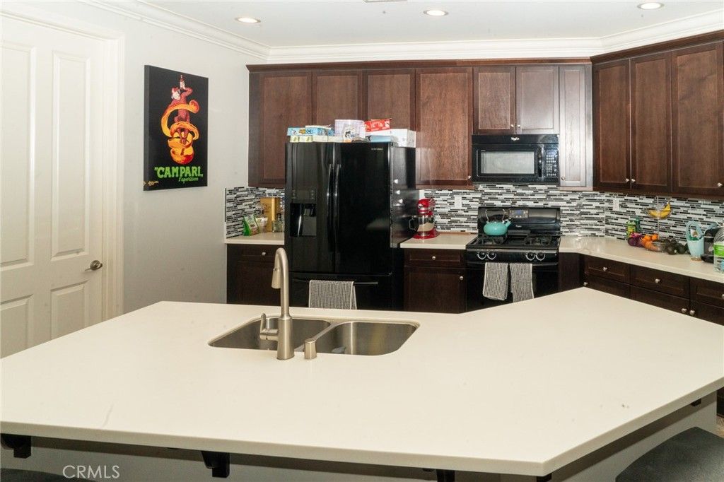 Image 5 of property listing at 5352 Parma, Fontana, CA 92336