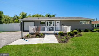 7 INDIAN CREEK DR, Levittown, PA 19057