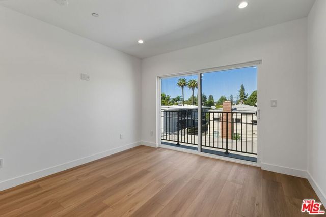 14165 Erwin Street, Van Nuys, CA 91401