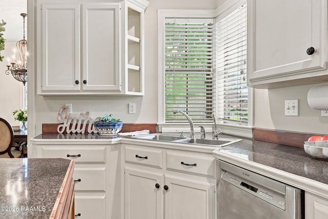 202 Doyle Drive, Lafayette, LA 70508